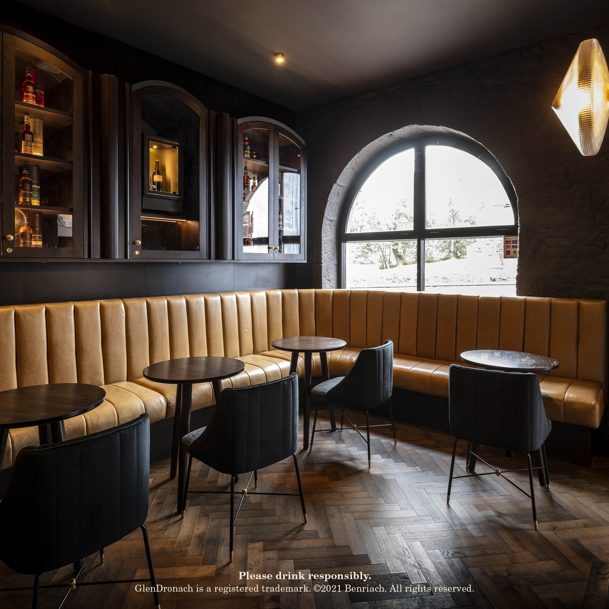 Our Distillery Tasting Bar and Experiences have re-opened at our Visitor’s Centre. Enjoy a tutored tasting experience with one of our experts or your own selection of drams from our Tasting Bar glendronachdistillery.com/en-gb/visitor-… #GlenDronach #Whisky