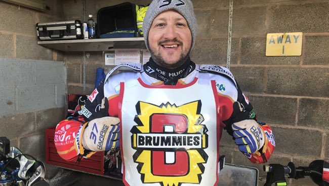 Just noticed he’s wearing the team jacket I designed for the Evening Mail competition in 1981. A bit dated but I’m still proud! <a href="/BrumSpeedway/">Birmingham Speedway</a>