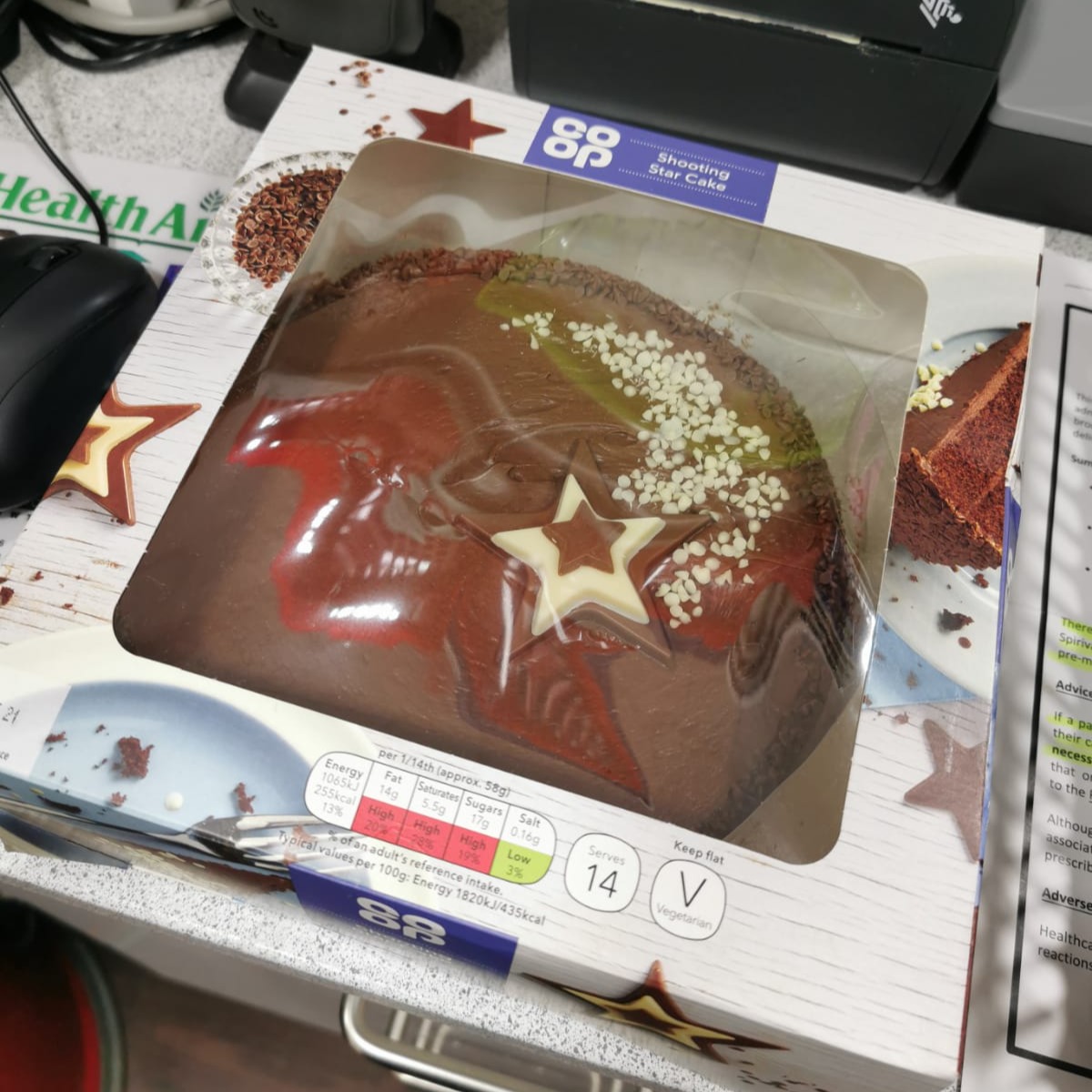 ImaanHealthcare's tweet photo. The team at #Pebsham #Pharmacy threw pharmacist Misha a mini #babyshower on her last day!
Also, one of our lovely customers came in and gifted a #cake to celebrate 🎂
#communitypharmacy https://t.co/dzyQQ6NEVc