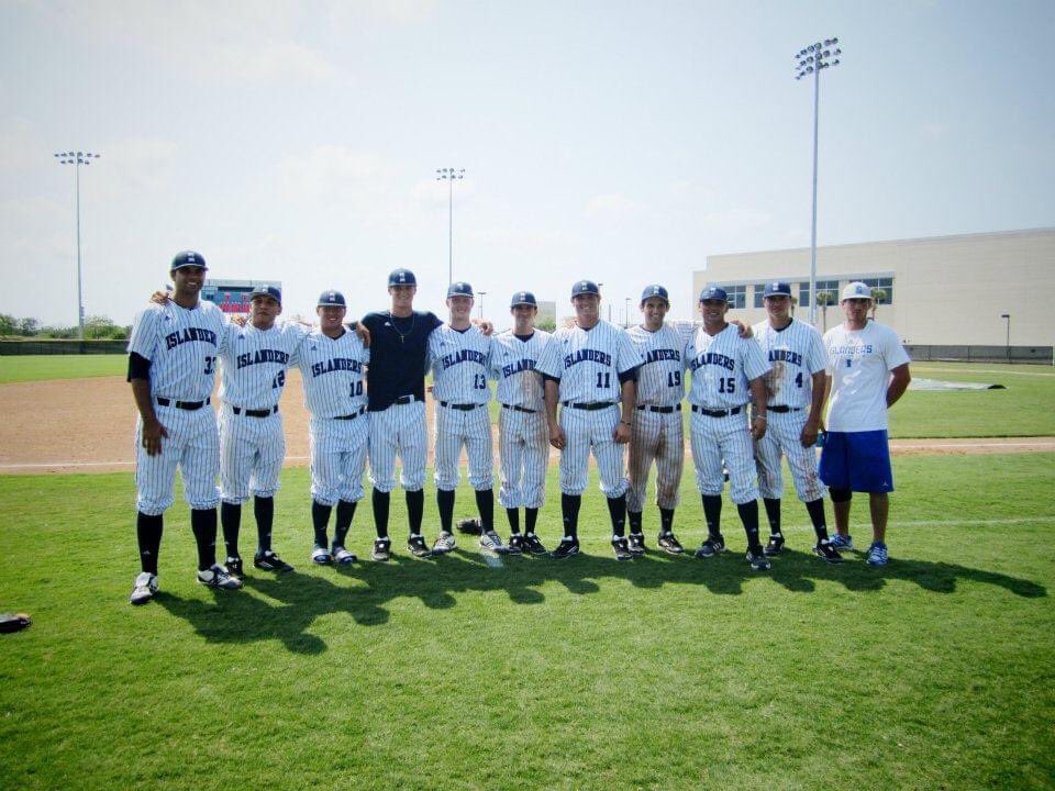 OJGarcia12's tweet photo. Good luck to @IslandersBSB and Coach @CorpusBaseball as they begin their Southland Conference Baseball Tournament run today! Great memories with great teammates! #GoDerz https://t.co/DozHdVV3aV