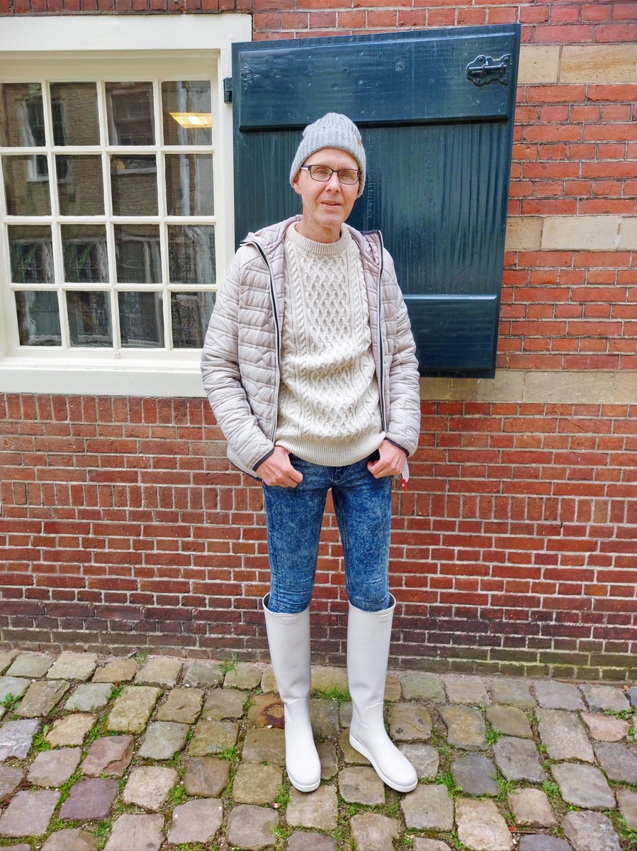 Welliesare4men2's tweet photo. Decided to wear my limited edition "Clatter Grey Hunter Creeper Boots" to town this afternoon. 😀
#HunterBoots #Hunter #Boots #Wellies #Wellingtonboots #Refined #Slim #Fit #Creeper #KneeHigh #Tall #Midlayer #Jacket #Stylish #Proud #Standout #DareToBeDifferent #BeSeen #Lifestyle https://t.co/K0fcgK528w