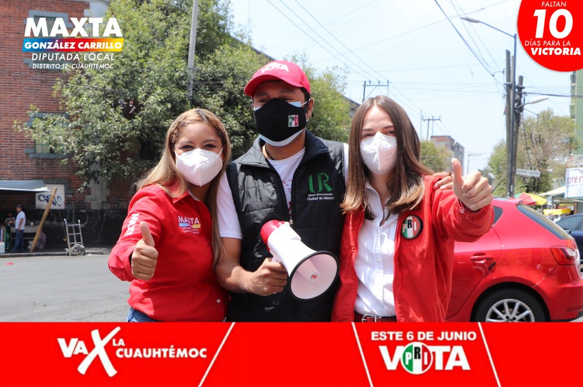 MaxtaGlez's tweet photo. Los recorridos no terminarán. La gente necesita conocer verdaderamente a sus representantes. 

Gracias a @TaniaLariosMX, secretaria general del @PRICDMX_ y @joctan_eliel de @EJR_CDMX ¡Juntos demostramos al #Distrito12 que la fuerza joven levantará la ciudad!

#alcaldiaCuauhtémoc https://t.co/SxZBrrowgG