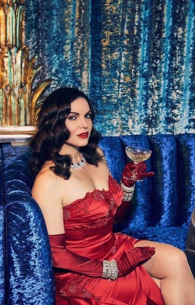 90Filippova's tweet photo. The most attractive thing about a woman is her confidence. You can be beautiful, but if you are not confident in yourself, you will not become sexy. You must love yourself, and then others will love you. @LanaParrilla 😍🤤 #inspiration #lanaparrilla #ritacastillo #WhyWomenKill https://t.co/7XmjrBSE8M