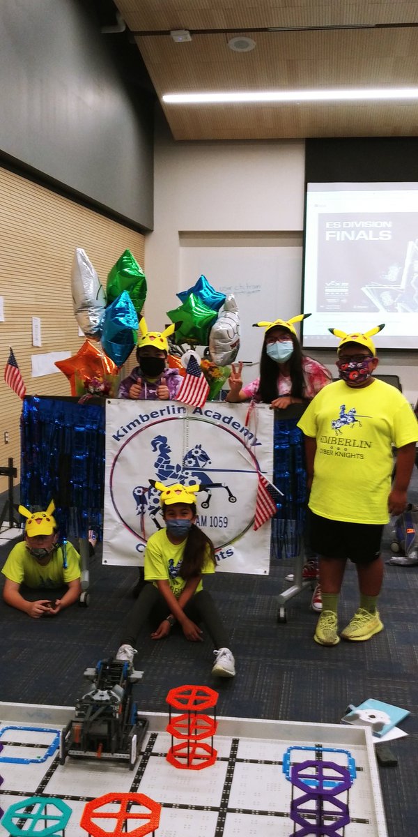 EnglemanLuann's tweet photo. CyberKnights wish @NES_Eagles Team 38310A best wishes for this afternoon! Looking for you in the finals! @OfficiallyJohnB https://t.co/UNUK8jE3F0