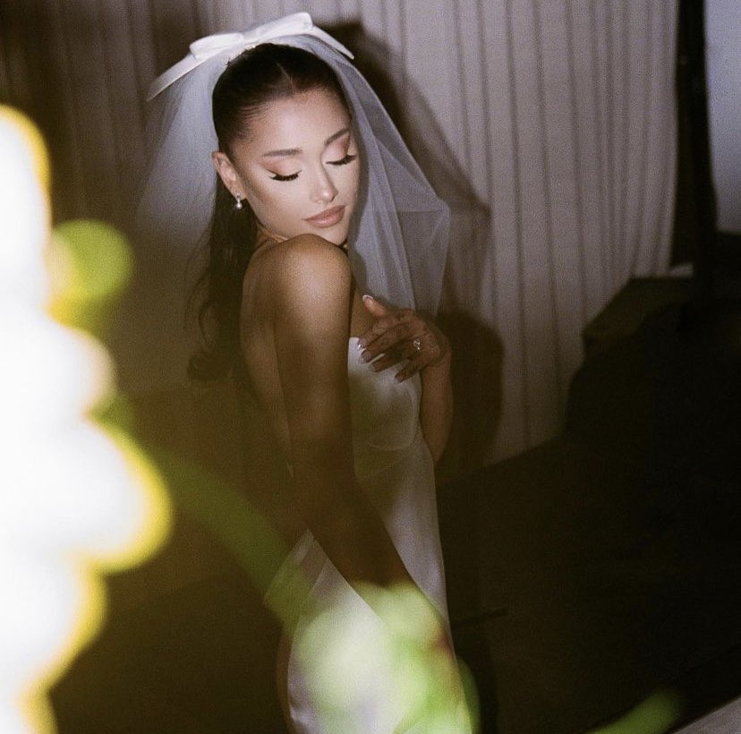 imhandrew's tweet photo. HER WEDDIMG PICS OMGGGGGGGG https://t.co/6mjvY1BSNR