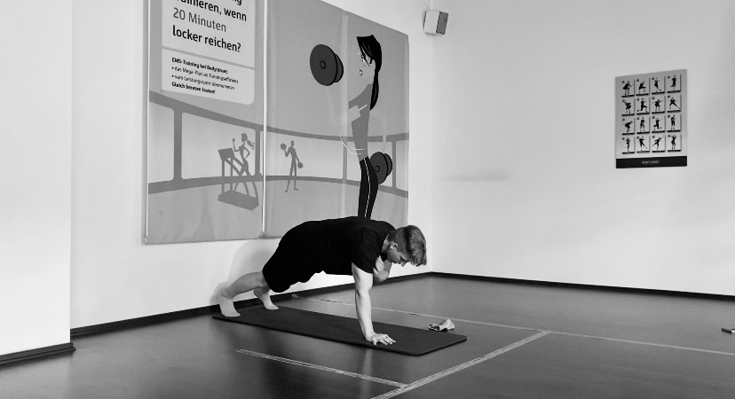 Bodystreetbln's tweet photo. Euer wöchentliches Workout für den Rücken! 

https://t.co/OkHbfPbVKe

#back #workout #bodystreet #ems #berlin https://t.co/CQvT3feODp