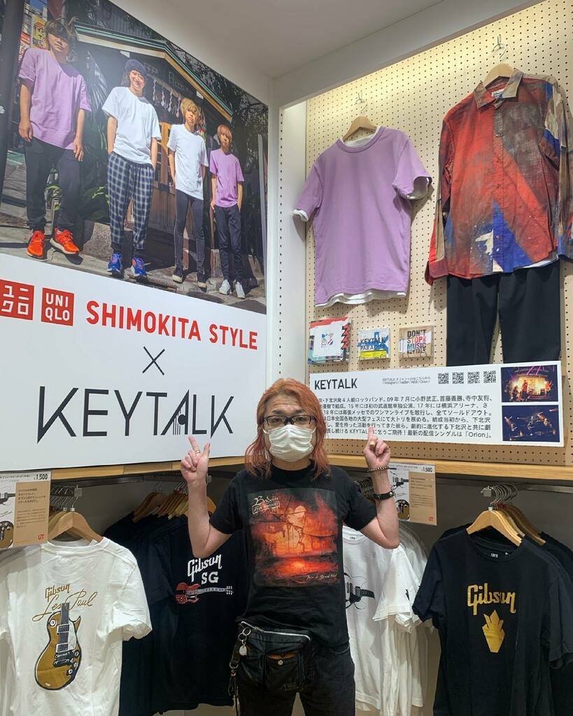 Koga Rocket K 今日はユニクロ下北沢店のkeytalk展示初日 ご挨拶に行って参りました この格好で笑 そんで記念撮影かよ ユニクロ下北沢 シモキタスタイル Keytalk 珉亭 本多劇場 T Co Mo5bkxk2io