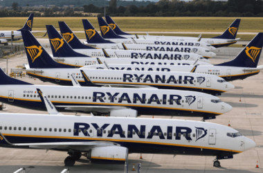 MasContainer's tweet photo. Resumen de #Noticias: #Incendio y #Explosión en el X-Press Pearl / Pablo Morales de #Datasur y las #Pymes / Pérdidas millonarias de #Ryanair - https://t.co/5wRqlVwJox https://t.co/OPY41vmrwR