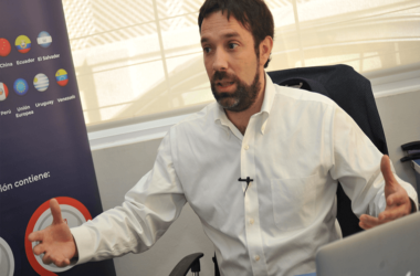 MasContainer's tweet photo. Resumen de #Noticias: #Incendio y #Explosión en el X-Press Pearl / Pablo Morales de #Datasur y las #Pymes / Pérdidas millonarias de #Ryanair - https://t.co/5wRqlVwJox https://t.co/OPY41vmrwR