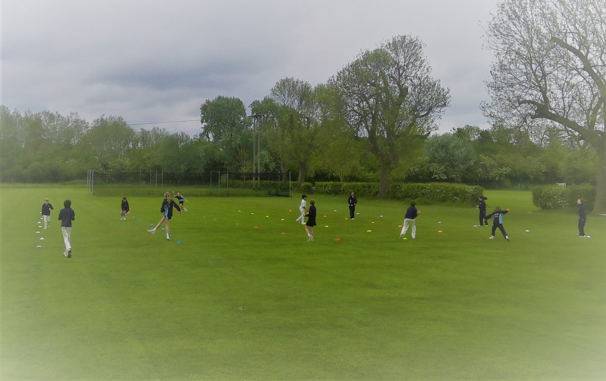 LaxtonJunior's tweet photo. #LJSYear6 have been working on their catching technique in Cricket, moving from short catches, to high catches, to diving catches, and finishing with a competitive catch race. @cricketforgirls @ECB_cricket @bsporty1 #WeAreLJS https://t.co/SI2XHv50HN