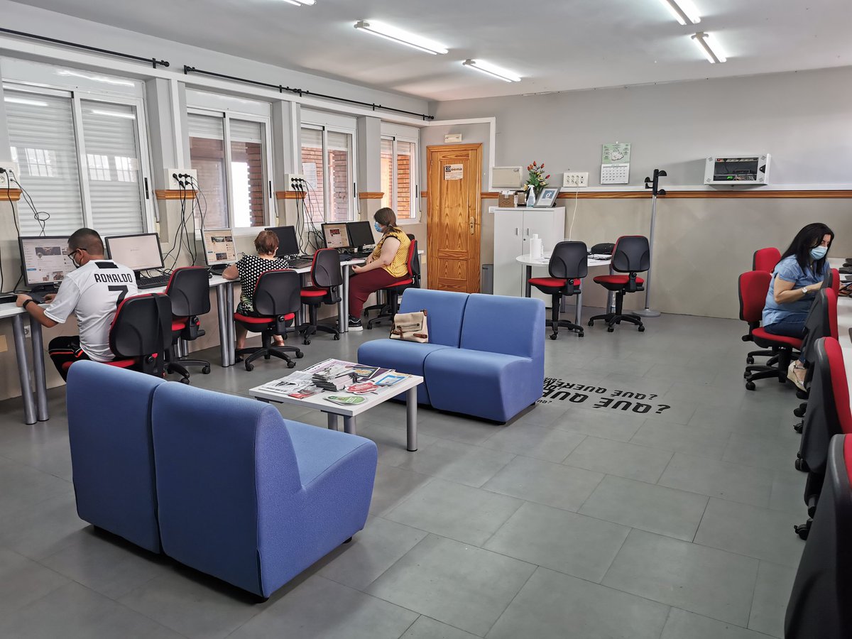 capimartos's tweet photo. Tarde de aprendizaje con Guadalinfo Cruz del Lloro #guadalinfo #emprendimiento #seguridadcovid #COVIDー19 @Jose53274084 @carmeng02396612 @IreneRubiaSant4 @Raquel10877886 @Franciscavelav1 https://t.co/18ULrKOjPa