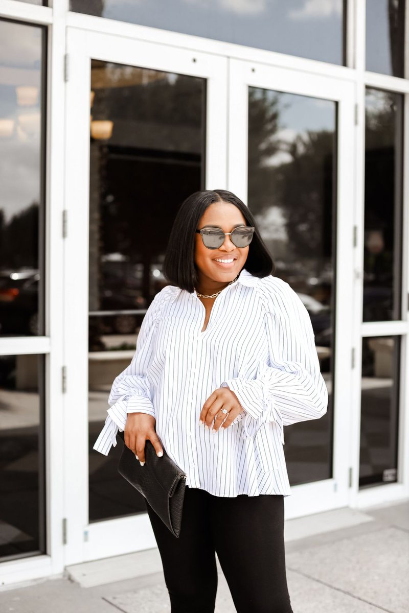 sarahtelemaque's tweet photo. Chic maternity top ✨ Pause... can we talk about the details with this sleeve! https://t.co/NMjNJehrYA