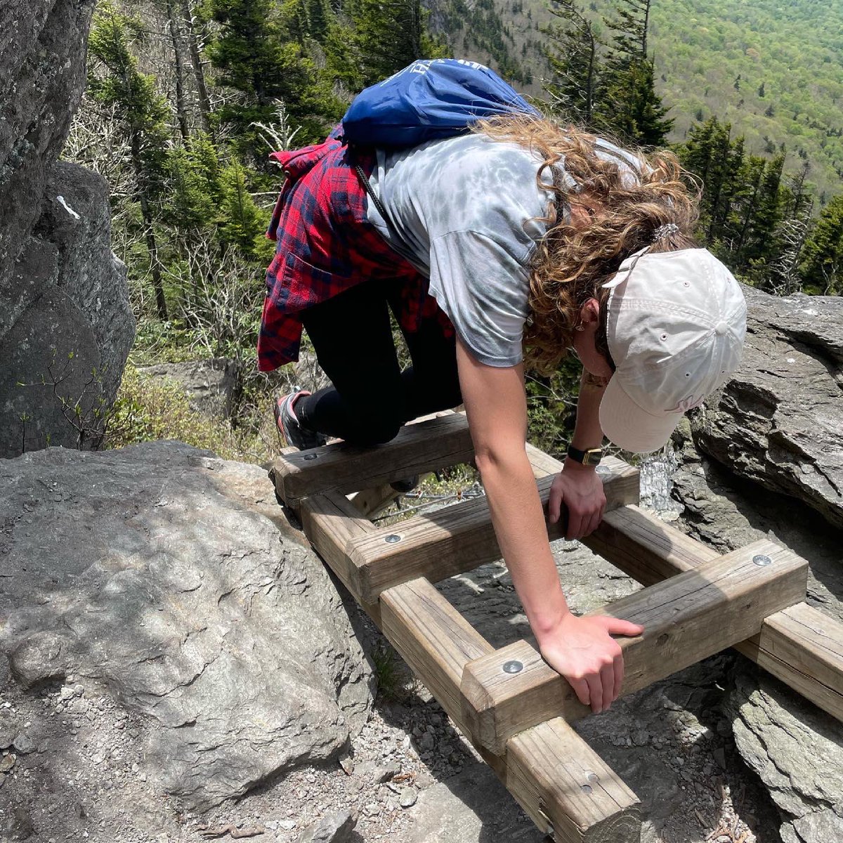 Some of our residents took a trip to nearby Grandfather Mountain this weekend to take in the local scenery. There are many nearby hikes for outdoor enthusiasts in Winston-Salem. ⛰ 🧗‍♂️