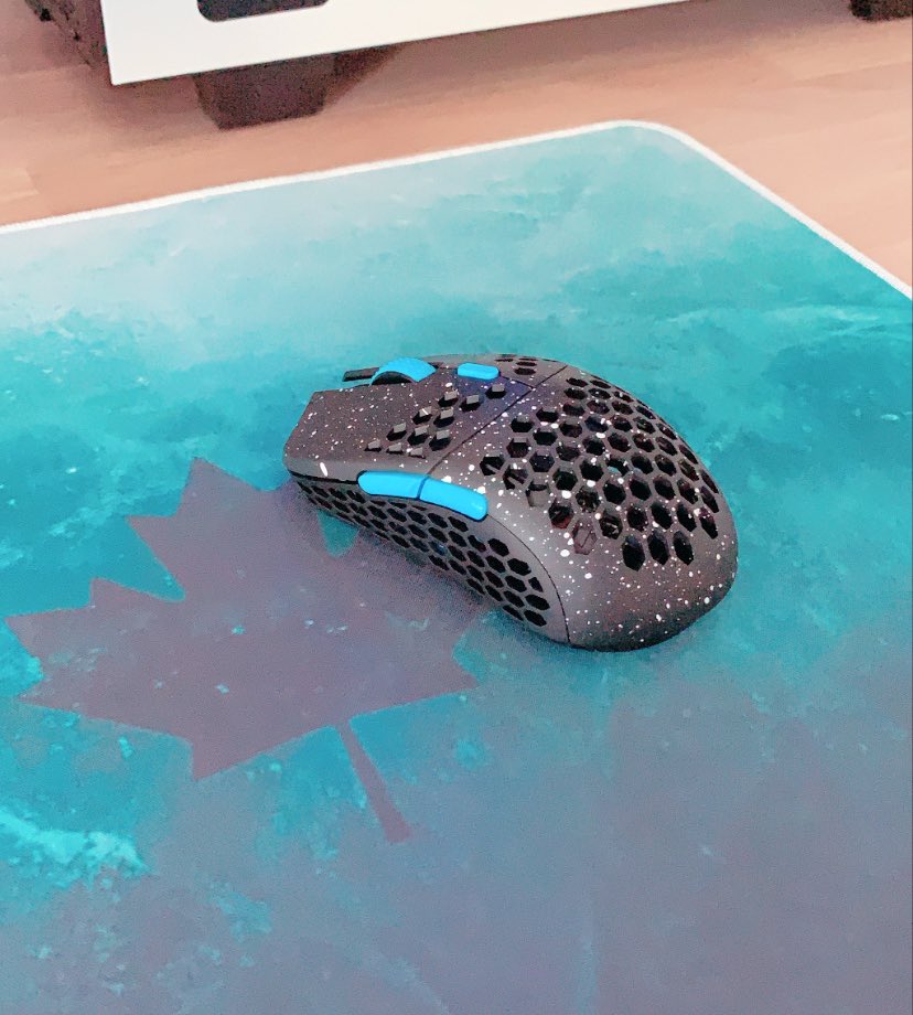 DaReeal's tweet image. [#GIVEAWAY]

Hati-S (not wireless) 
its a sample so can’t sell it

➡️Follow @DaReeal_R6s 
🔄RT This Tweet

Ends 14 June