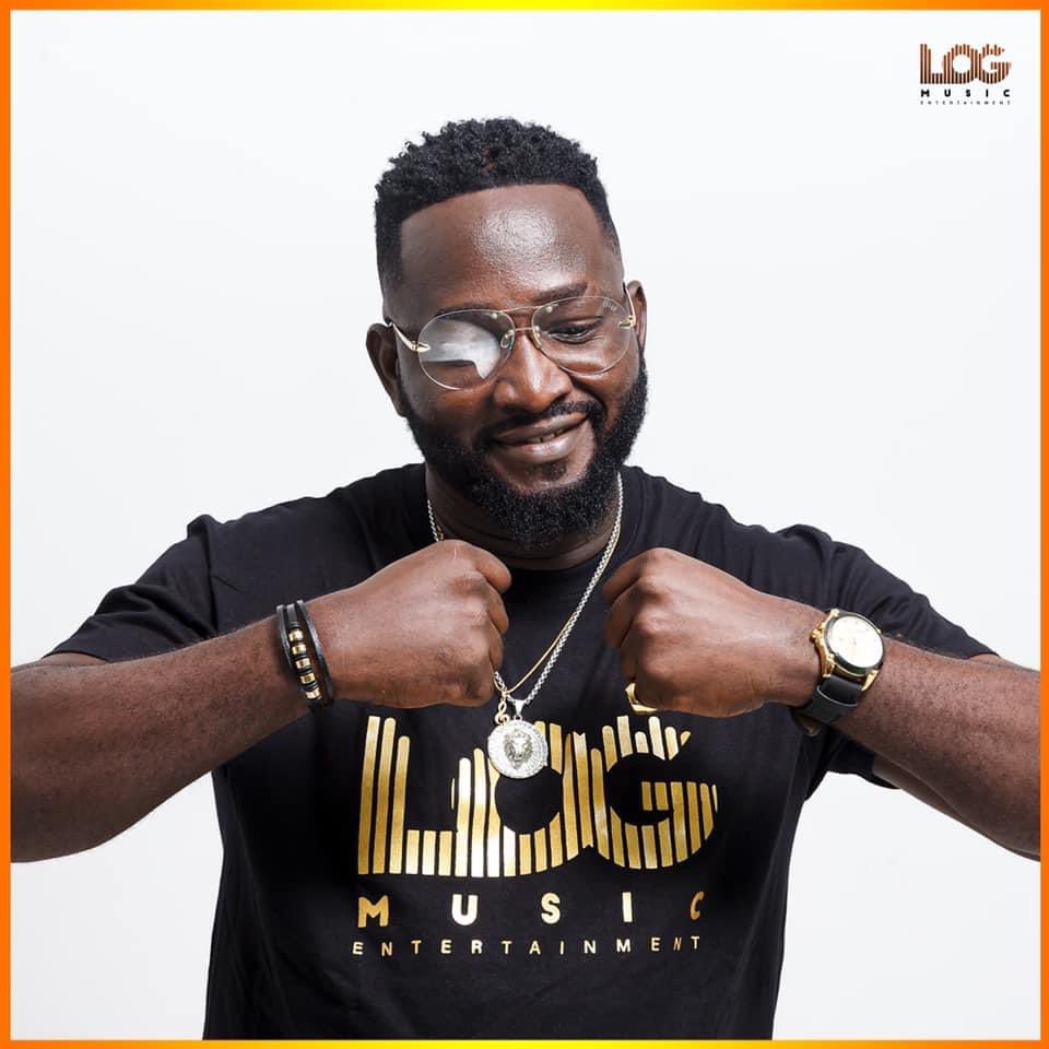 Hello la tiwaland ! 
Je lis vos messages sur la reprise envoyée hier et je vois la force que vous envoyez. Merciiii🤩 

Je vous prépare une surprise

Abonnez-vous à mon compte YouTube⤵️
youtube.com/channel/UCjO9S…
Merci et gardons le sourire 😁
#tiwaland
#yemale
#LOGMUSIC