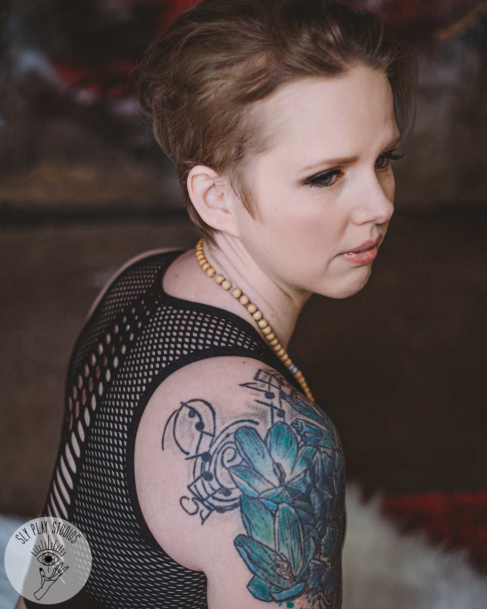 slyplaystudios's tweet photo. “[After the shoot, I feel] empowered, also relieved that they turned out better than I expected! I actually feel like I look really sexy and beautiful and that’s not something I’m used to feeling about myself. Just do it, embrace your body, it’s a comfortable experience, Sly m https://t.co/csSpIdKsit