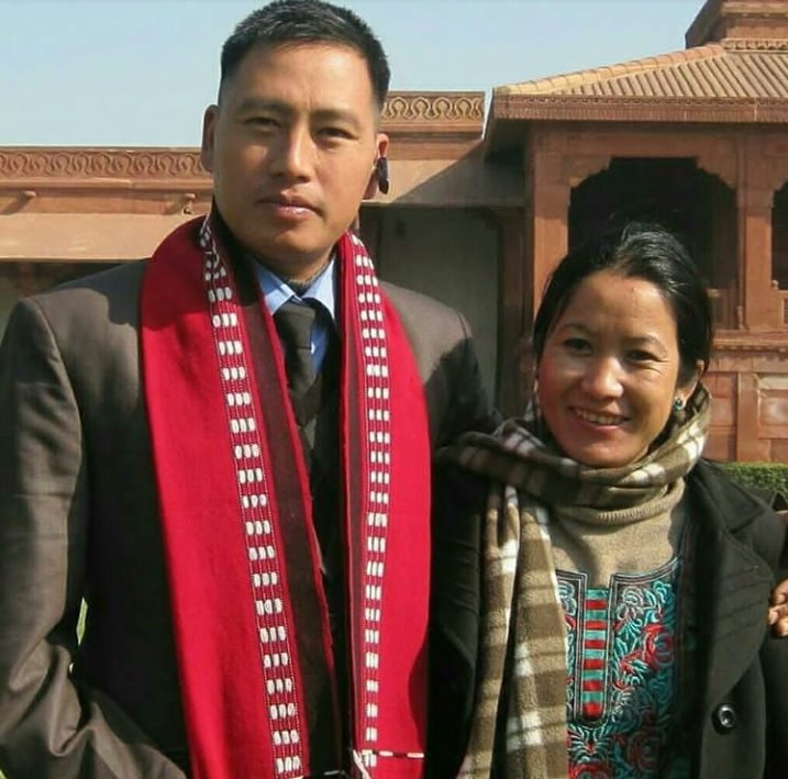 megirish2001's tweet photo. Fifth #BalidanDiwas
Born on Gandhi Jayanthi, bravest of brave Hav Hangpan Dada AC fought &amp; killed 3 terrorists before making the supreme sacrifice🙏🇮🇳

Veer Nari Chasen Lowang Dada, pride in pain, wants both kids to be courageous like their father

#VeerParivaar #JaiHindJiSena🇮🇳 https://t.co/vudRro1ynE