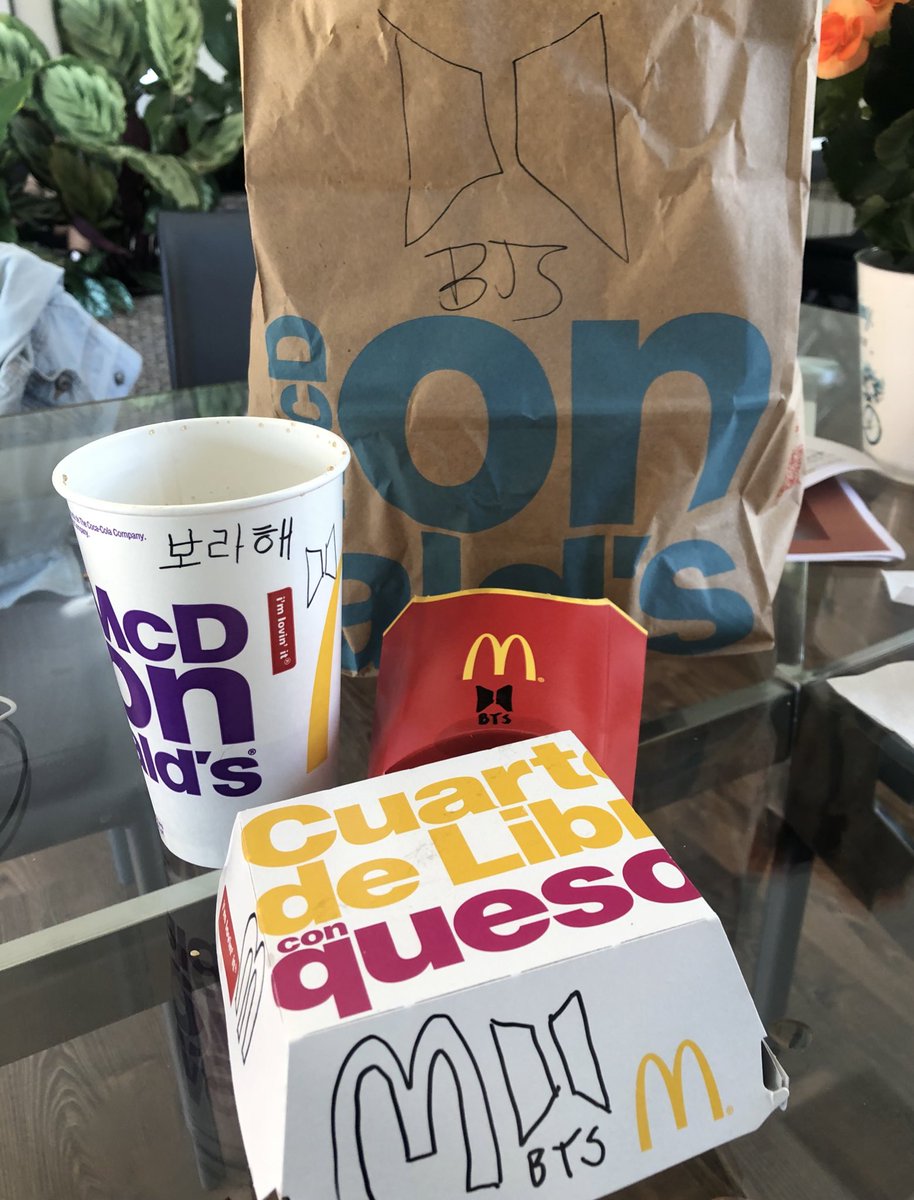 omg guys i got the bts meal! it’s so pretty 😍😍