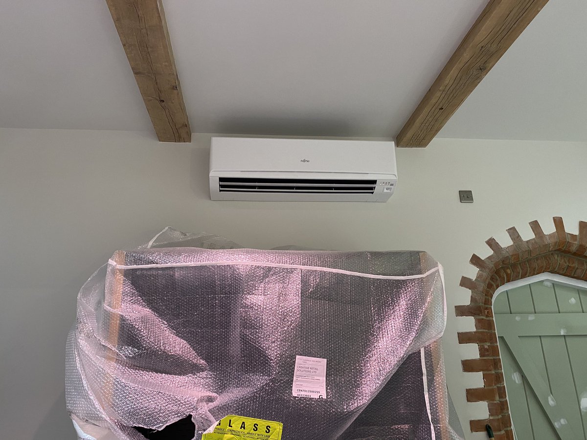 Polarcold1's tweet photo. Two new a/c systems installed in new extension at @Priory_Farm https://t.co/1M0K1piXk1