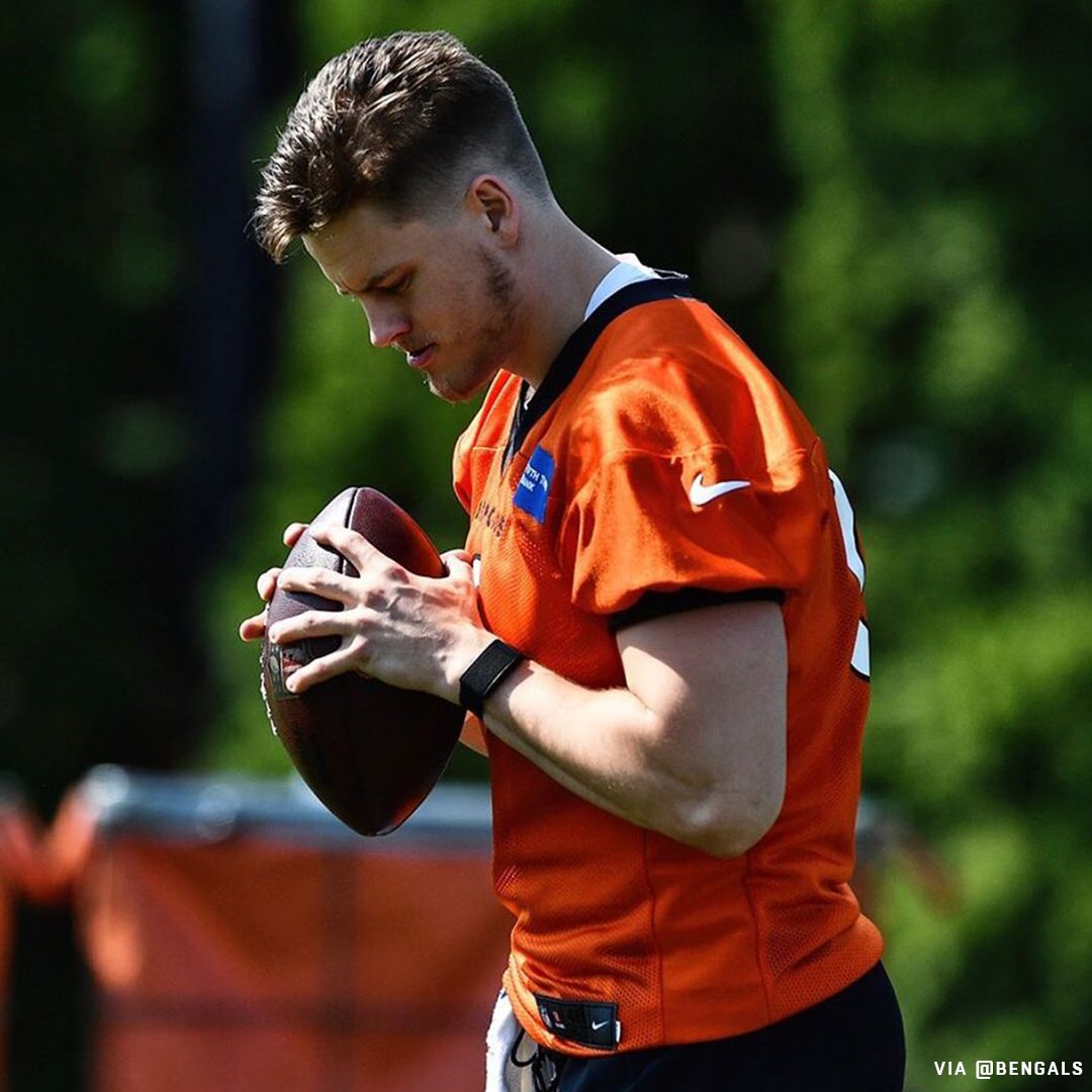 NFL's tweet photo. Are you ready for the @JoeyB comeback? (via @Bengals) https://t.co/l1b8gNtKd2