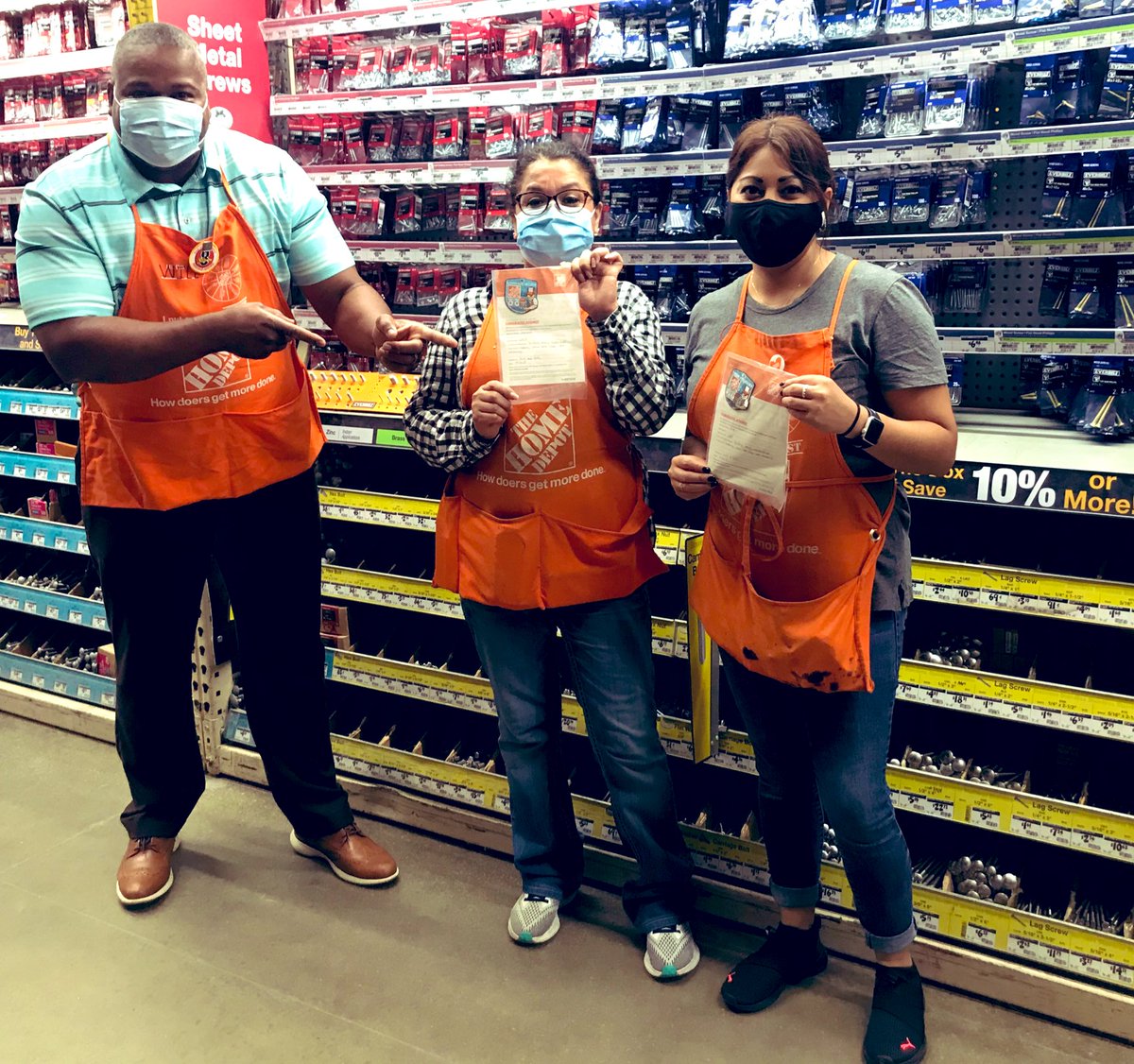 Will Jones (@willjon65595514) on Twitter photo Wow!👀 Adriana and Liz💎Great job driving the Bay A Day program💎6804! MET+StorePartnetship= Success...💯💪🏾 Wow!👀 Adriana and Liz💎Great job driving the Bay A Day program💎6804! MET+StorePartnetship= Success...💯💪🏾