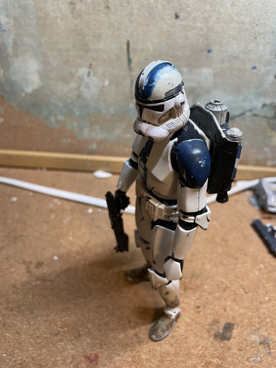 StudioREAL1's tweet image. ヘルメットをヤスッたら塗装剥がれちゃったけど。
#オモ写