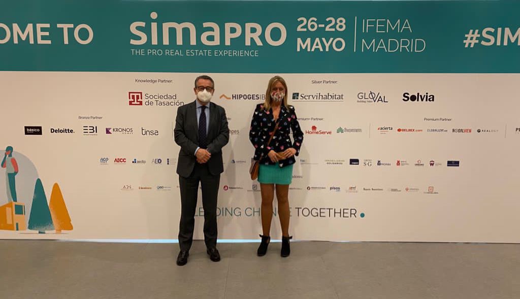 SueloSea's tweet image. ✅ Representación institucional de @SueloSea con la gerente @BeatrizSestayoD, junto con @Sepes en la feria #Simapro en Madrid

@mitmagob