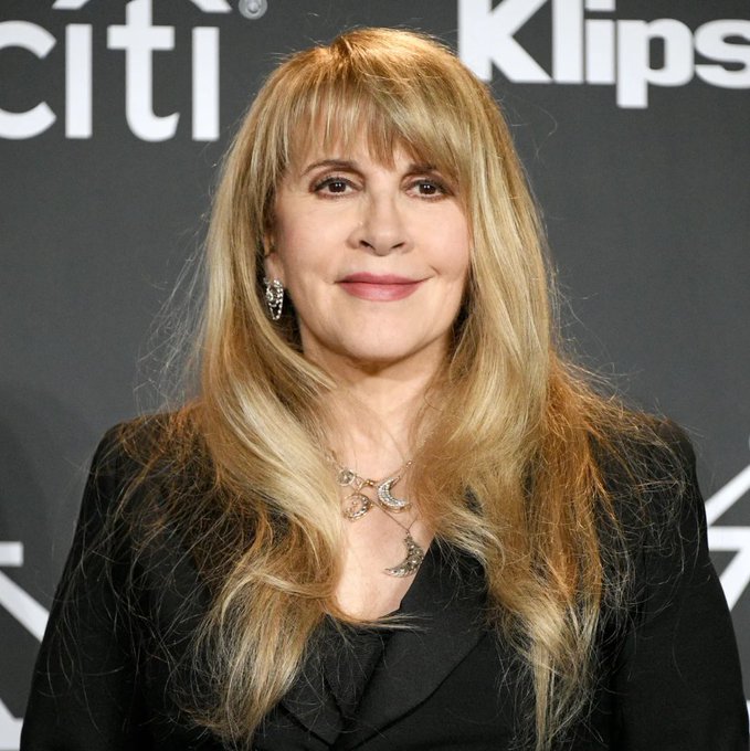 Happy 73th birthday to the one and only Stevie Nicks! 