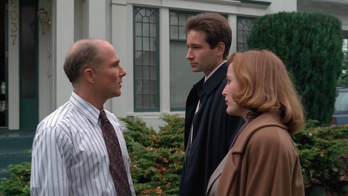 オヒョウ 22 漫画855 文字本526 カメラマン役は ダニエル デイヴィス氏 ドラマや映画に多数出演 ブラックリスト 他 映画 K 9 友情に輝く星 ではハルステッド役を スタートレックtng では モリアーティー教授役