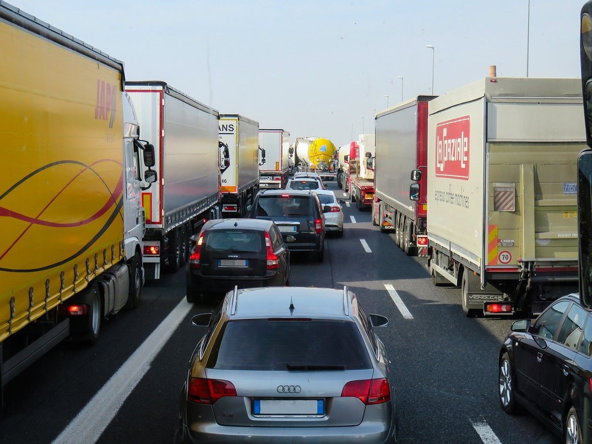 Travelnetfr's tweet photo. #Uber et Baby Boom Opération ''En route pour le vaccin'' | Manbang le Uber des camions qui pèse lourd 
https://t.co/WkSCZfoGfS https://t.co/oRuDmjUhIc