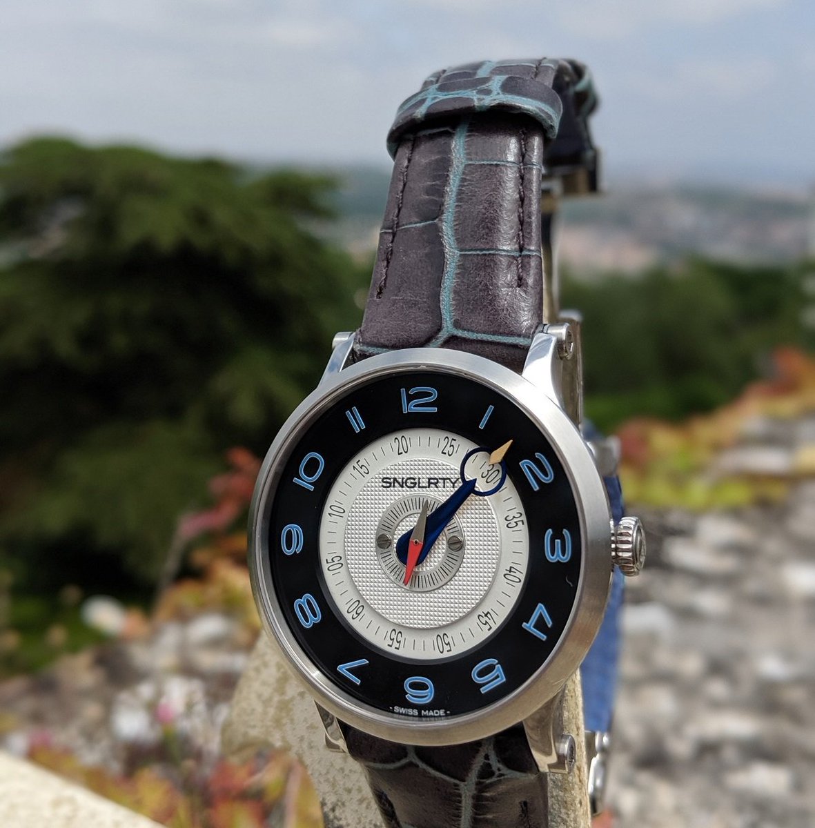 smansfie's tweet photo. A bit of strap hanging overlooking the hills of Sintra. Where is the strangest place you have hung your watch to take a photograph?
#microbrandwatch #microbrandwatches #watchcollector #mechanicalwatch #onehandwatch #singlehandwatch #straphanging #watchobsession https://t.co/b0j71BiWBd