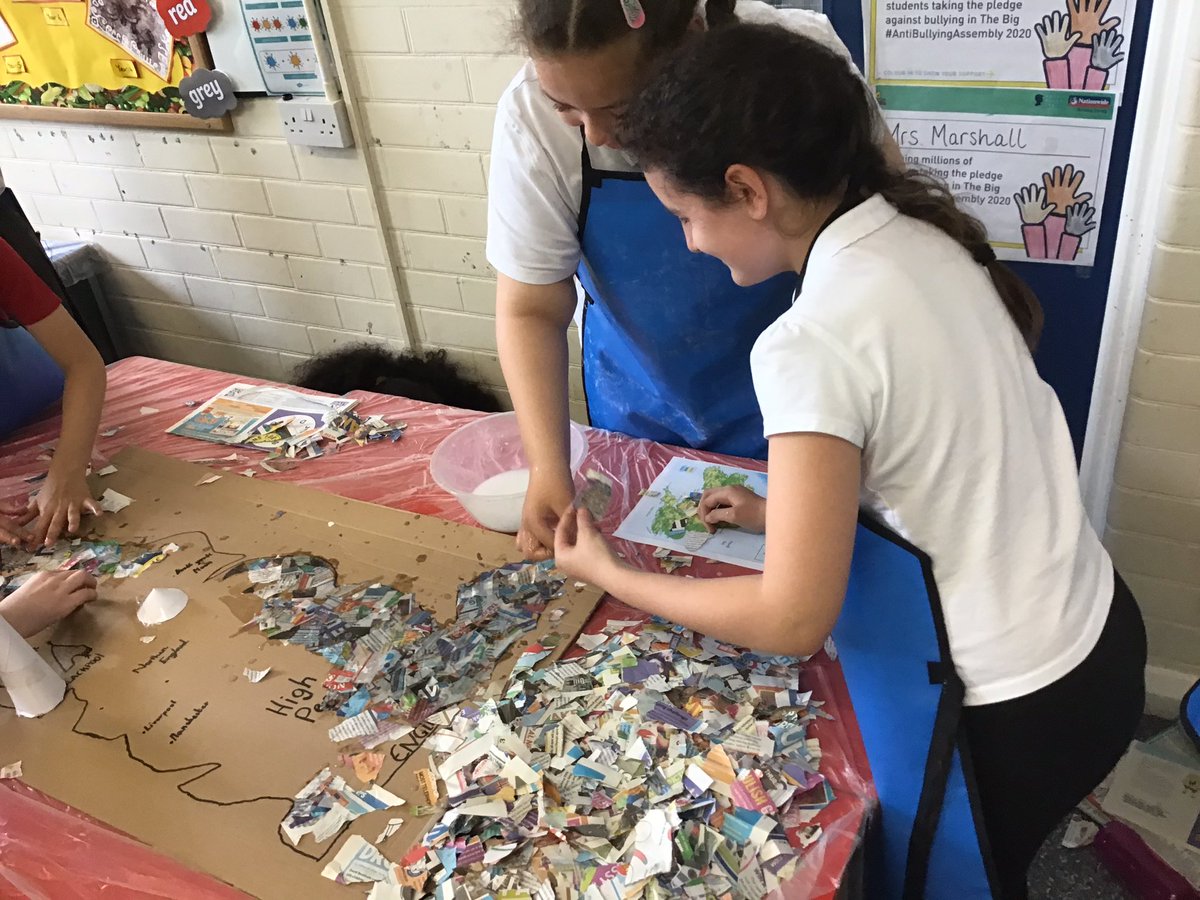 MrWuplandsmusic's tweet photo. 5E @UplandsManor have loved making papier-mâché 3D maps of the UK today. Next step - painting 🧑‍🎨... @ElcocksMiss @MrsMarsh123 https://t.co/mDpWWEl1sI