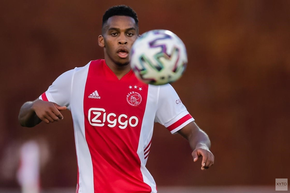 🚨- Jurriën Timber fait partie de la sélection finale de l'équipe nationale néerlandaise, également Daley Blind !