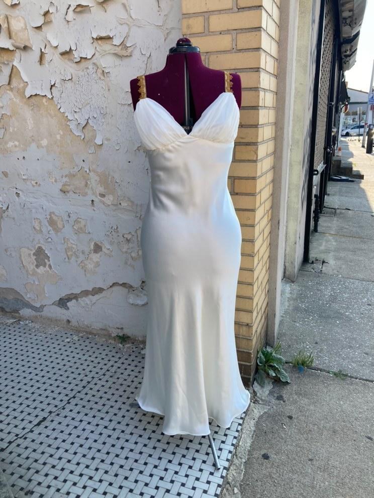 nichelle_renee's tweet photo. It's wedding season.🤗☺❤🧵🪡 https://t.co/mxYnKj0Xkc