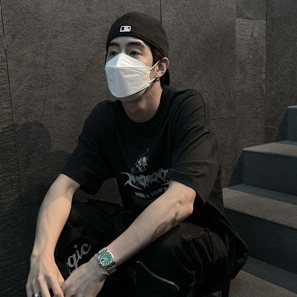 yjjb_mm's tweet photo. คู่ชิปข้าในตอนนี้อย่างกะหลุดออกมาจากฟิค https://t.co/0wetB7baDy