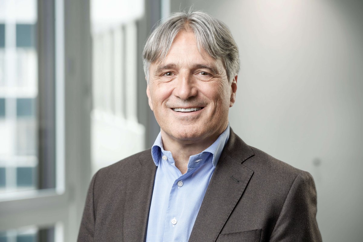 Im Kurzinterview mit Thomas Frick erfahren Sie, was <a href="/Siemens_Schweiz/">Siemens Schweiz</a> tut, damit Homeoffice als Dauerzustand keine Gefahr für die Firmenkultur bedeutet: bit.ly/2SuSpOM
#homeoffice #changealschance #interview