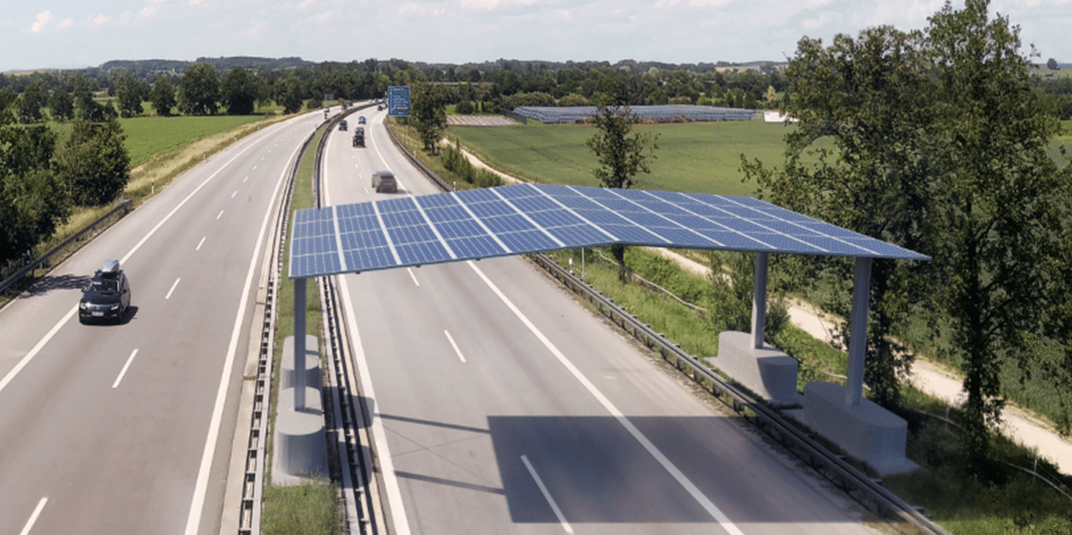 pvmagazine's tweet photo. Photovoltaic roof for highways: Researchers from Germany and Austria are testing how photovoltaic roofs may be deployed along highways. The first pilot project is planned to be implemented starting from the autumn. https://t.co/tQVtNBi6UJ #solarenergy #solarpv #solar https://t.co/iwOoSG9soe