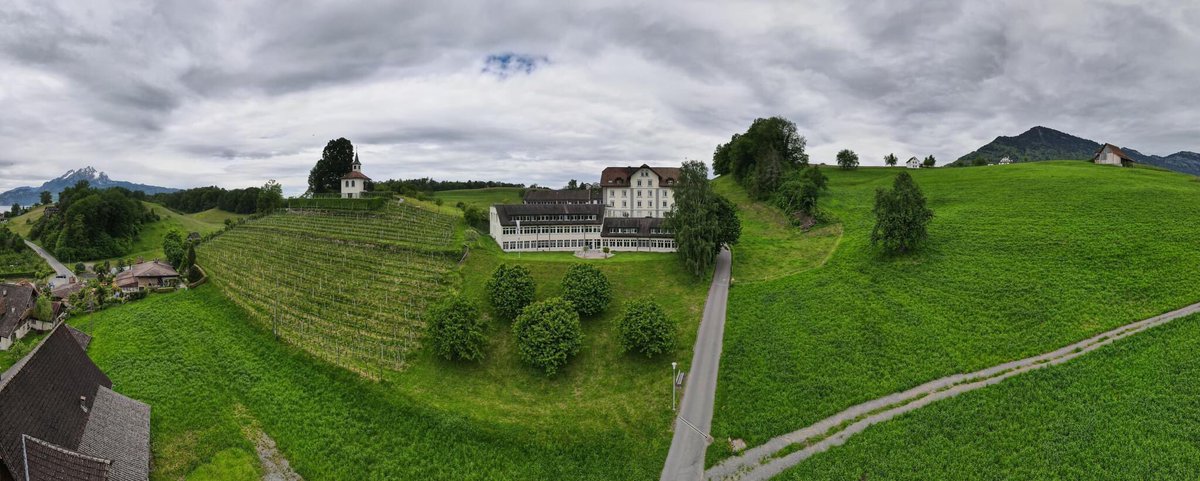 En formation à notre centrale à Weggis...
Merci aux intervenants 😈
hotelgastro.ch
bosshardt-kommunikation.ch
line.ch
