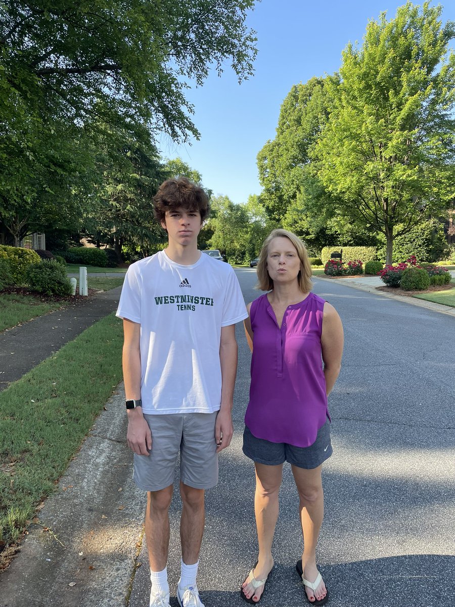 KissesForHearts's tweet photo. We made our best #KissyFace for the #PuckerUpChallenge on #lastdayofschool #sophmore #highschooltennis @westminsteratl Send #HeartKisses to someone you #love @enduringhearts @american_heart @childrensatl #transplant #1in100 #nocure Donate https://t.co/mz42TwxI81 https://t.co/hxndd2EAxq