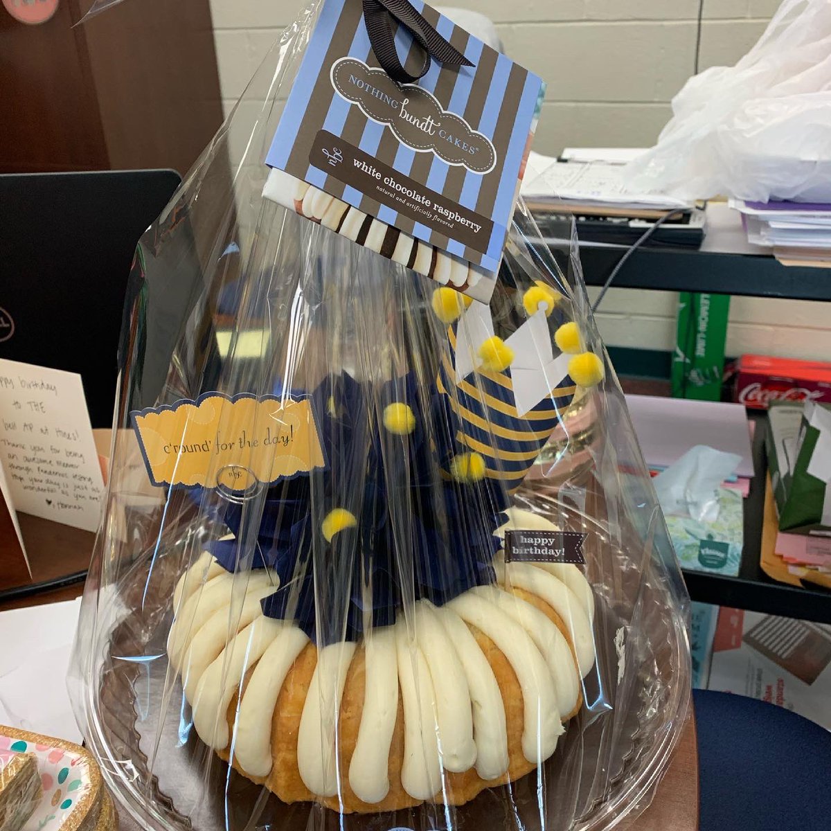 KristelEpps's tweet photo. I just love my Spartan Family! They decked out my testing office and made sure I had breakfast! Happy birthday to me! #HinesIsWhereTheHeartIs #Speechless @gatz_lisa @MrsEdwards93 @ms_cagle @ReginaS2015 @HinesSpartans https://t.co/YIWkK3oUZJ
