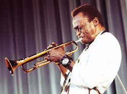 curious_tasha's tweet photo. On this day in 1926 #MilesDavis, American jazz musician, trumpeter and composer (Kinda Blue; Cookin' with the Miles Davis Quintet; Sketches of Spain), born in Alton, Illinois (d. 1991) https://t.co/Dtt7VmhEha