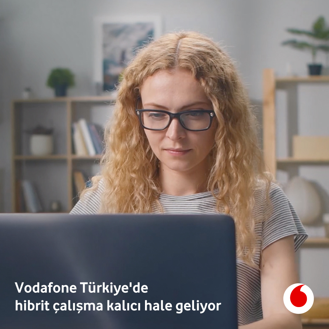 Vodafone Türkiye hibrit çalışmayı kalıcı hale getiriyor. Hibrit modelde toplam çalışma zamanının ortalama %40’ı ofisten %60’ı uzaktan olacak şekilde düzenlenecek. Çalışma modeli aşı ve normalleşme takvimine bağlı olarak Eylül 2021 itibarıyla hayata geçecek.medyamerkezi.vodafone.com.tr/basin-bultenle…