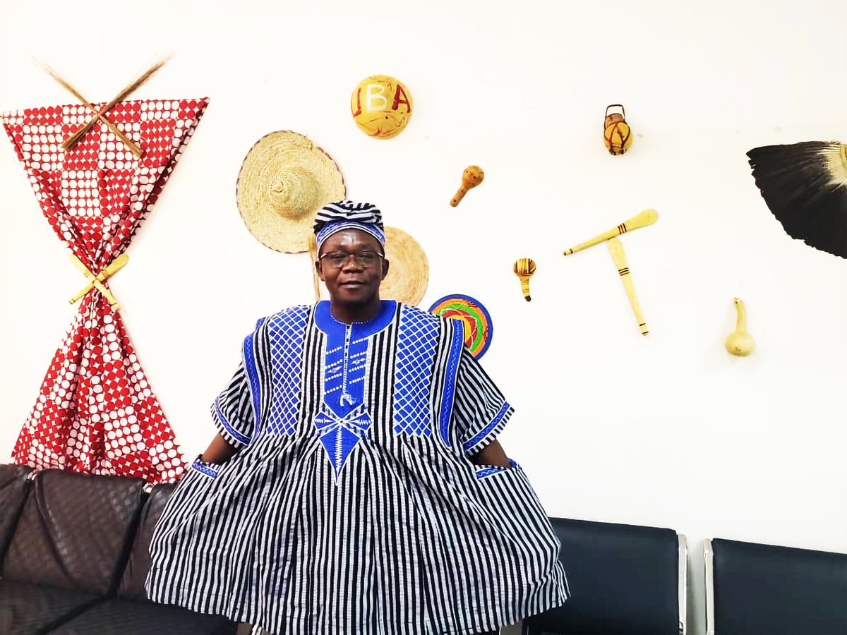 UBATchad's tweet photo. Retour en images sur la Journée de l'Afrique 2021 (#AfricaDay) ce 25 mai.
@UBATchad, son personnel et ses clients étaient en communion autour des valeurs communes.
Nous sommes Africains, Nous sommes l'Afrique, l'Afrique vit en nous.
#UBAAfricaDay2021 #ThisUBA https://t.co/yWhcBcmQlH