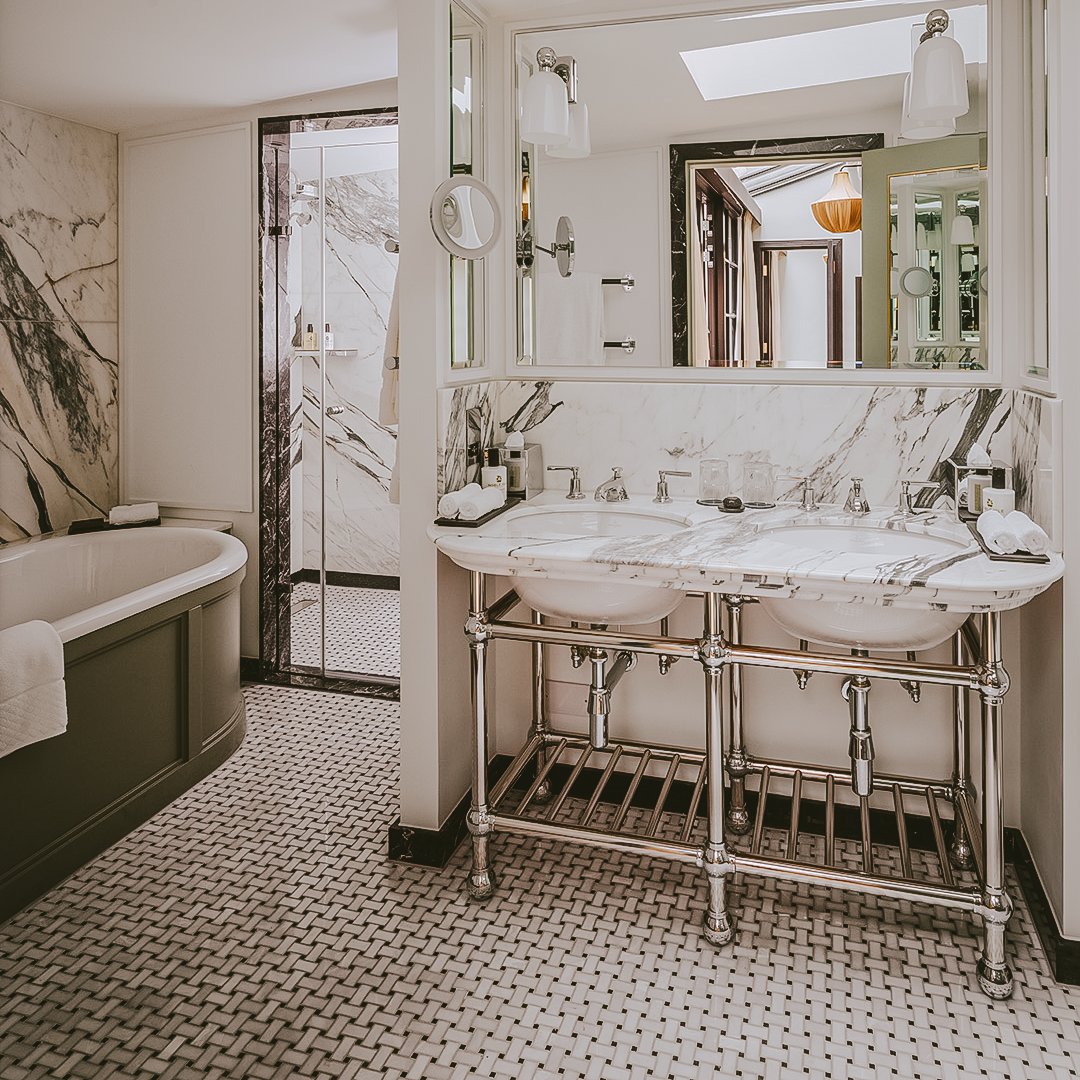 A bathroom one can only dream of in the heart of London. However, at The Townhouse, we like to make dreams a reality with unexpected touches like the spacious bathroom that compliments our bright and airy Garden Suite. 

#interiors #newhotel #london