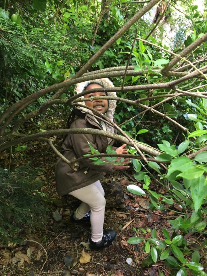 futureeinstein3's tweet photo. 🌱 N A T U R E  🌱

The weather hasn’t been the best has it? But our children teach us to be grateful and enjoy the rain with all it has to offer. They are happy they get to hold onto their wellies and wetsuits longer with open access to mud 🌱 #everycloud #eyfs #outdoorplay https://t.co/avLIOAWbAy