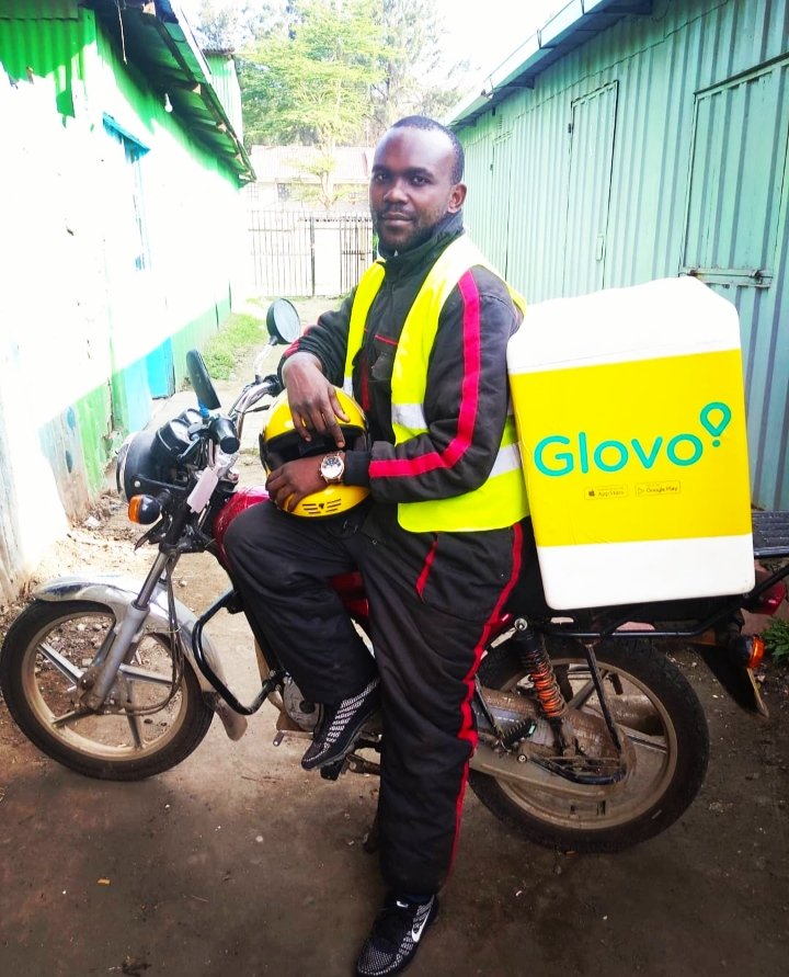 My name is wambo,am a butcherman/chef/rider,i make the best meals this side of the sahara.. For FREE office/home food deliveries along langata rd,ngong rd, karen,upperhill halla @ 0711 181 282..kindly RT n support my hustle👊