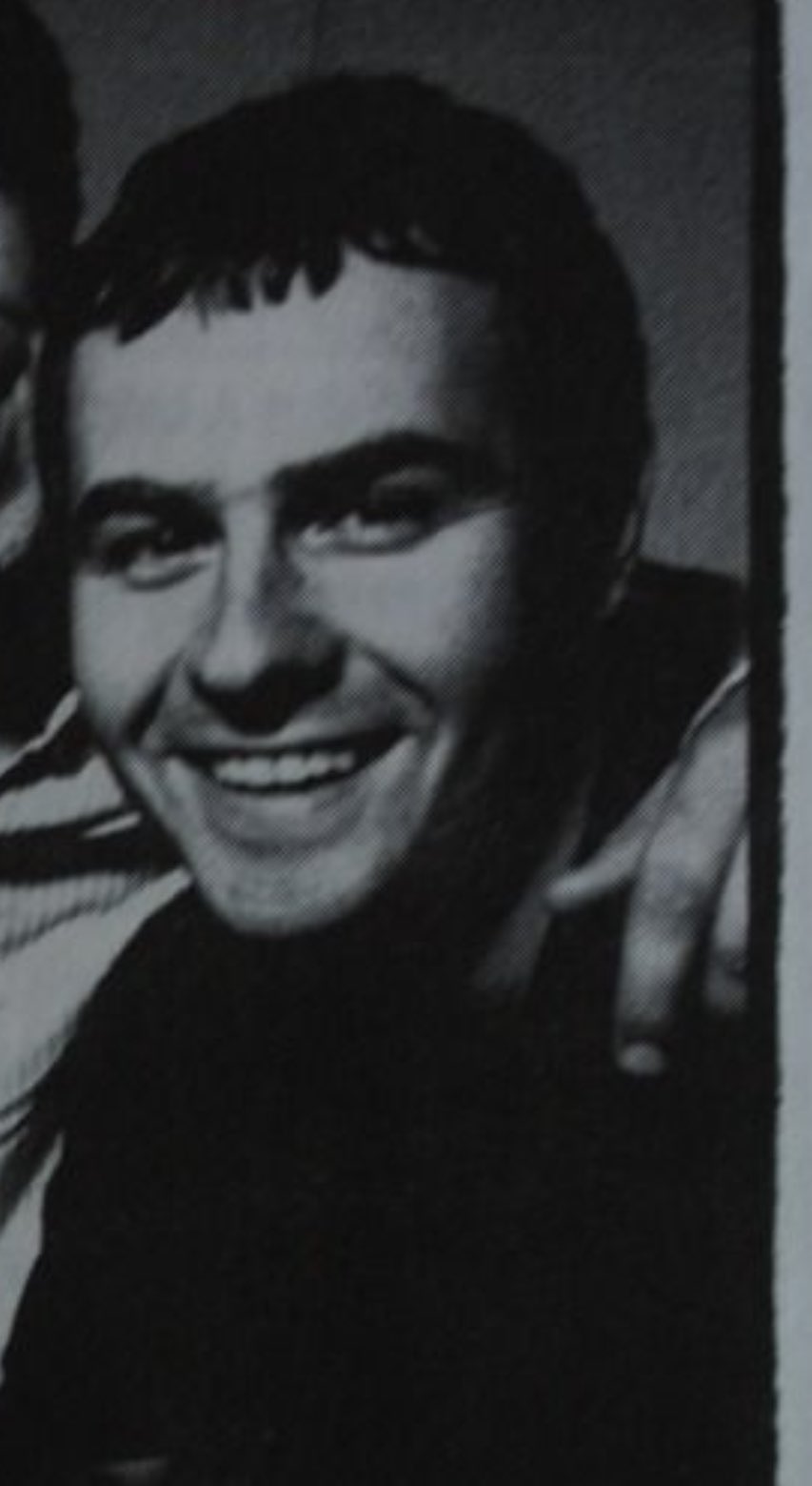 Happy 49th birthday Alan White!
A true legend 