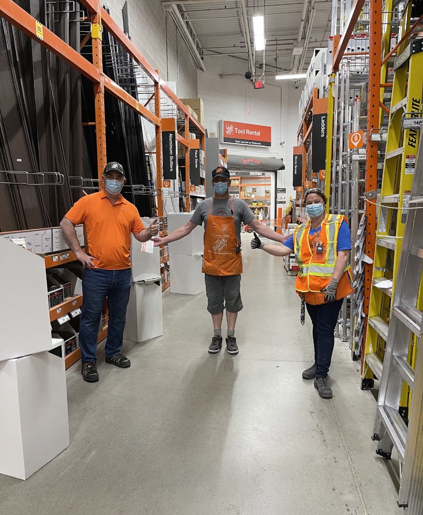 Michael Rowe tweet media