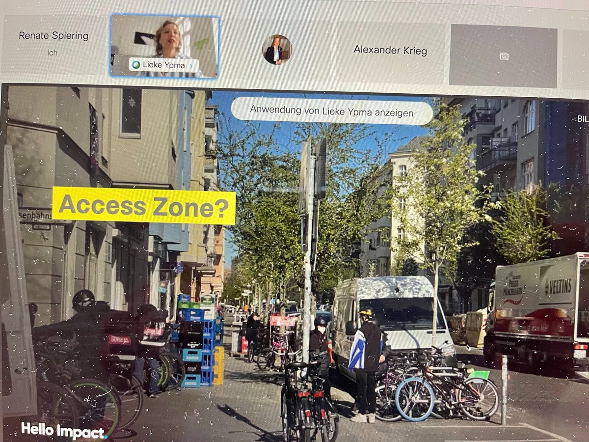 inSPIeRING's tweet photo. Klasse Beitrag #itsHH von @LiekeYpma beim 13. ITS Dialogforum mit @StapelfeldtHans #lebenswerteOrte #AccessZone #eineStadtzumSpielen? Wie dürfen wir #Fahrradstadt #Mobilitätswende #NeuDenken #NeuPlanen #AndersBesser? https://t.co/cEAjXMH3lq