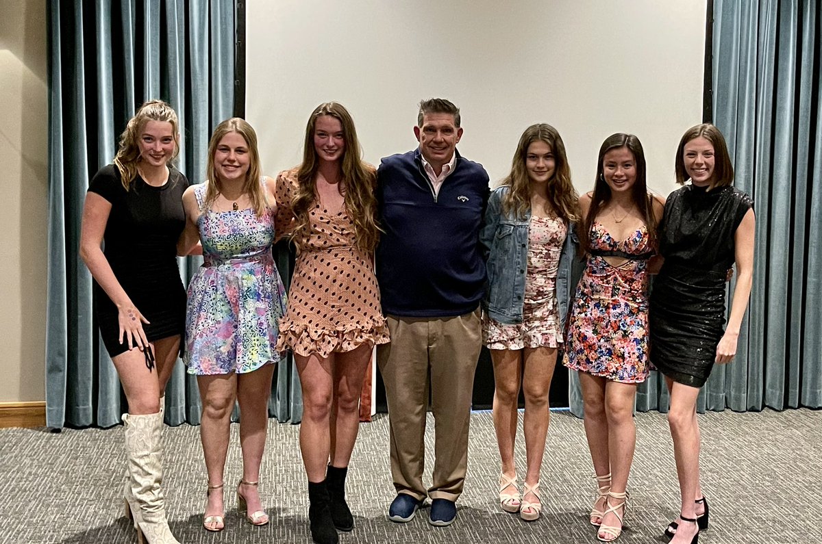 Congratulations to our graduates!  Your legacy will not be soon forgotten.   State Runner-Up twice and then back to back State Champions.   You hold the Kansas Team scoring record of 299.   Look out world, here they come.  Good luck ladies!  ⛳️🏆🏆🙌🏻🙌🏻🙌🏻